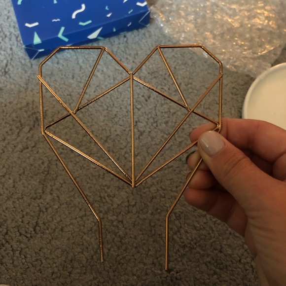 Imm Living Coxet Wire Heart Ceramic Jewelry Holder - Picture 3 of 4